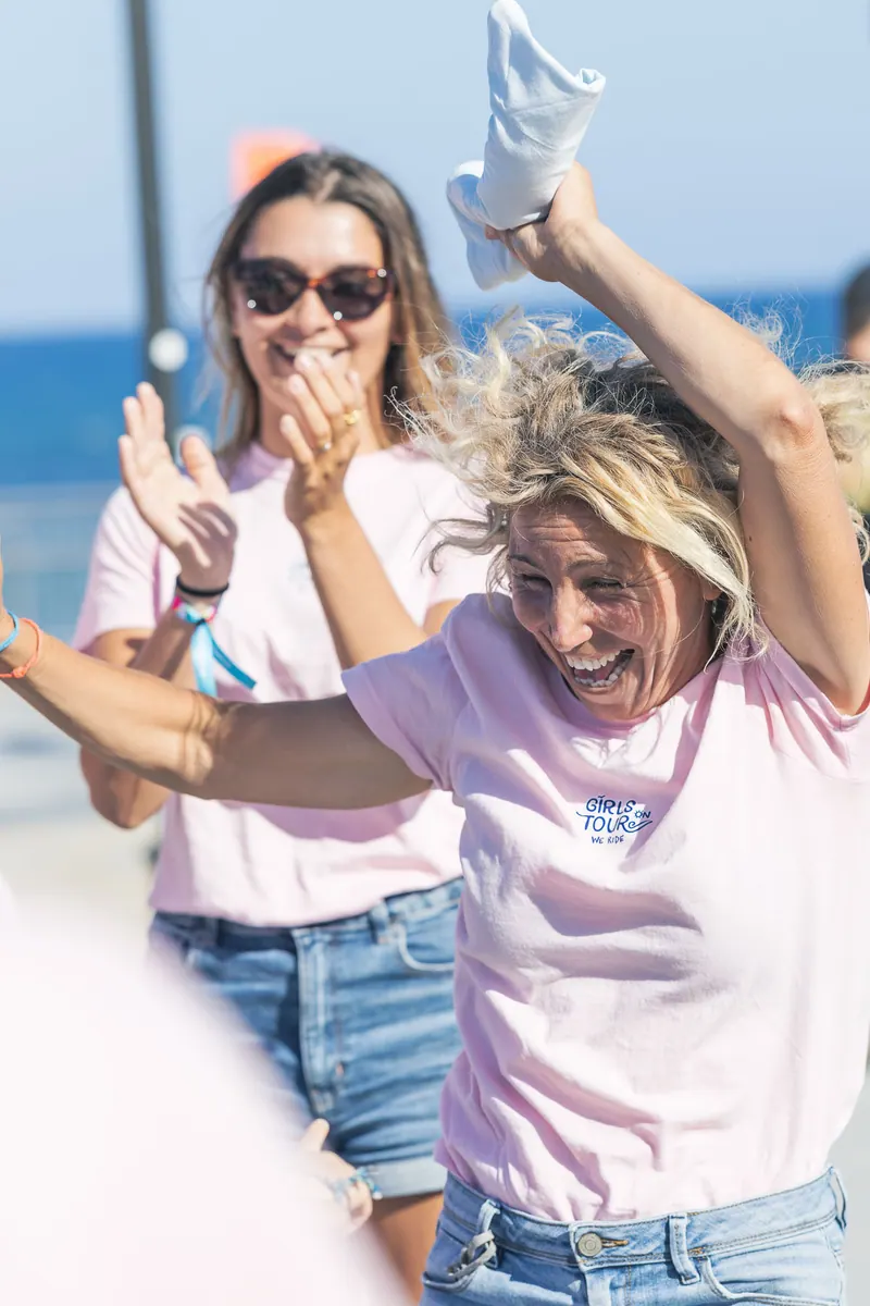 Sail with the pros — Special wave